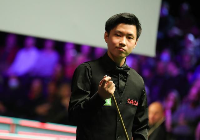 她知道，叶辰废掉高桥英吉之后，应该会免不了要面对高桥家族的针对，而且父亲大人与他也有矛盾，自己若是这个时候去找他，先不说他有没有精力见自己，单单是自己去见他这件事情，就很可能给他带去祸端。